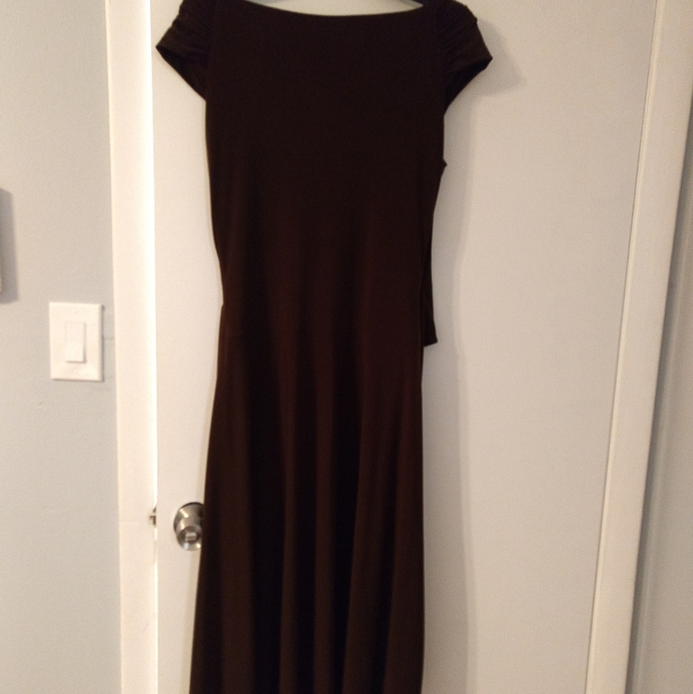 Brown Dress - Picture 2 of 4